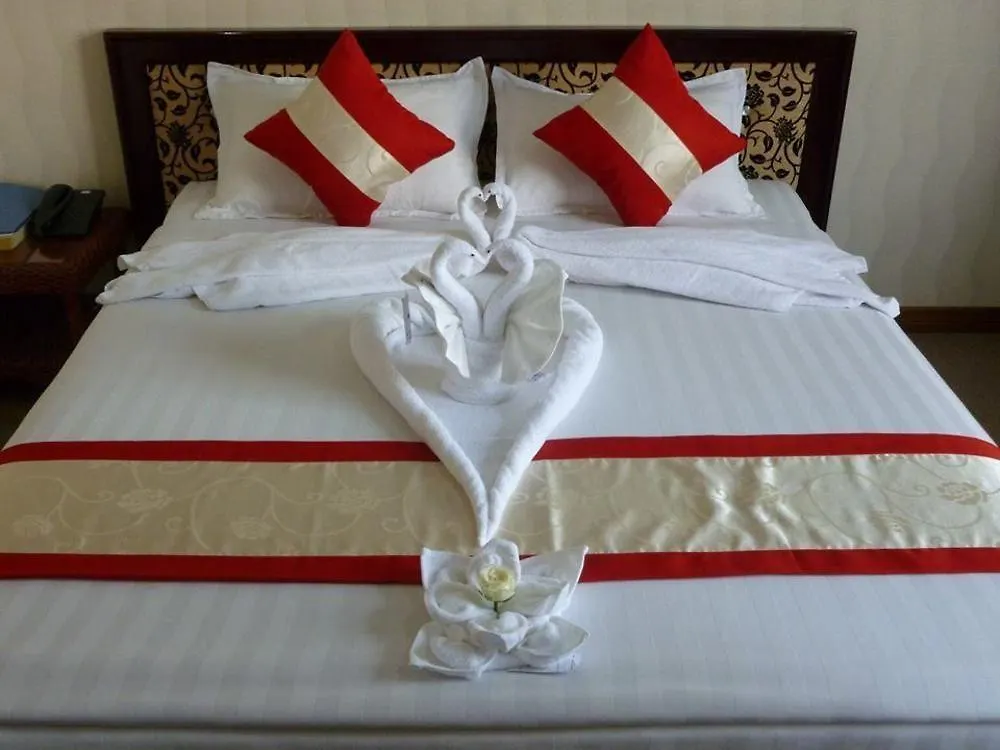 Diamond Crown Hotel Yangon
