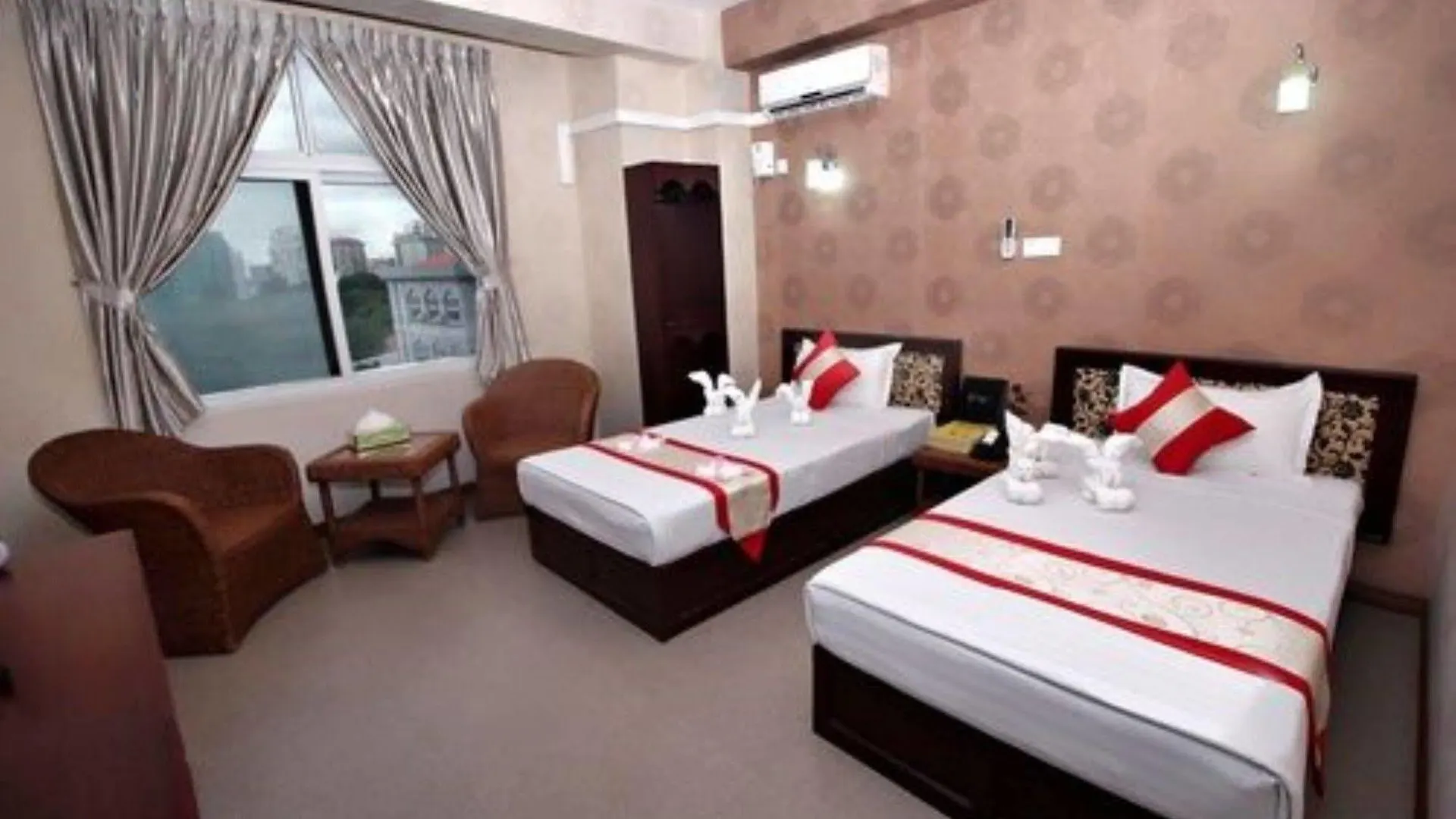Diamond Crown Hotel Yangon