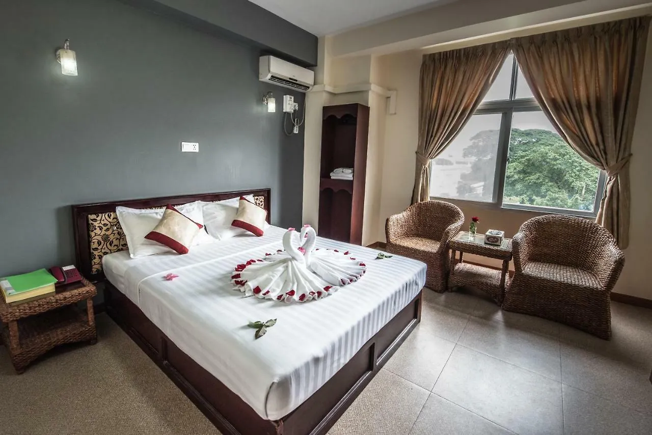 Diamond Crown Hotel Yangon